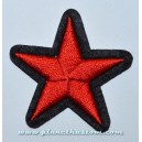 Patch ecusson &eacute;toile rouge bord&eacute; de noire oldschool kustom petite
